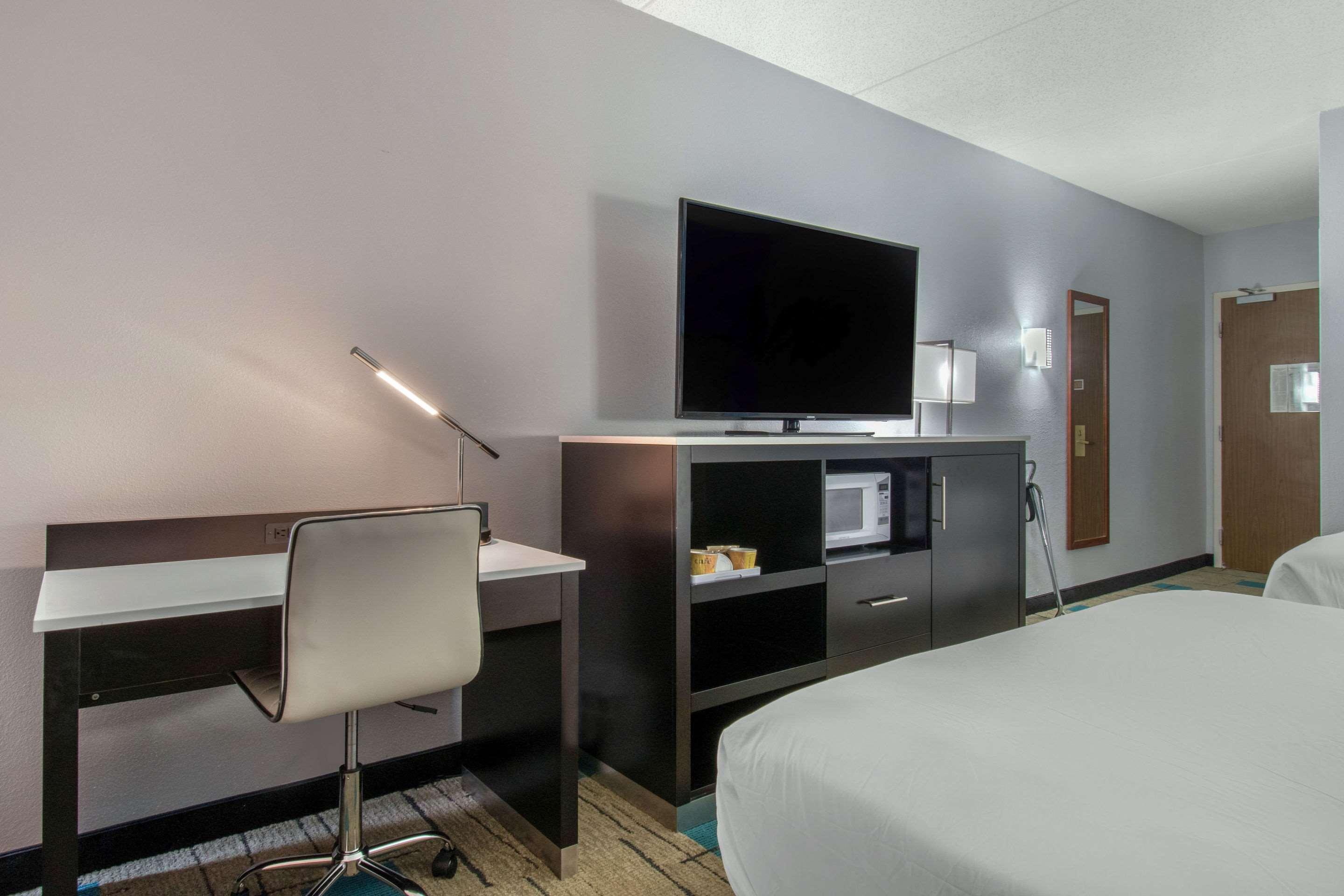 Hawthorn Extended Stay By Wyndham Chambersburg Esterno foto