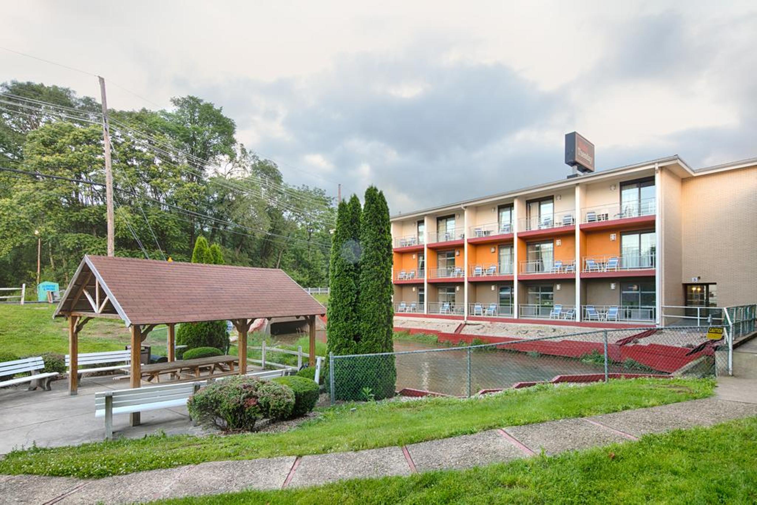 Hawthorn Extended Stay By Wyndham Chambersburg Esterno foto